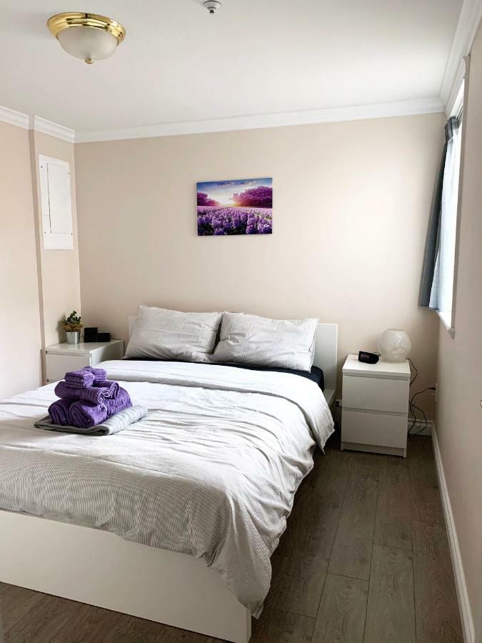 Skytrain Suite: Central Comfort Near Metro & Downtown Vancouver Exterior photo