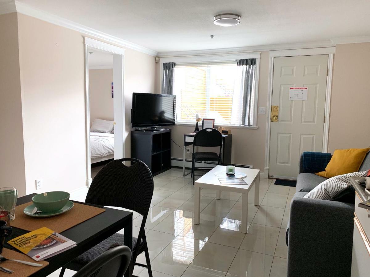 Skytrain Suite: Central Comfort Near Metro & Downtown Vancouver Exterior photo